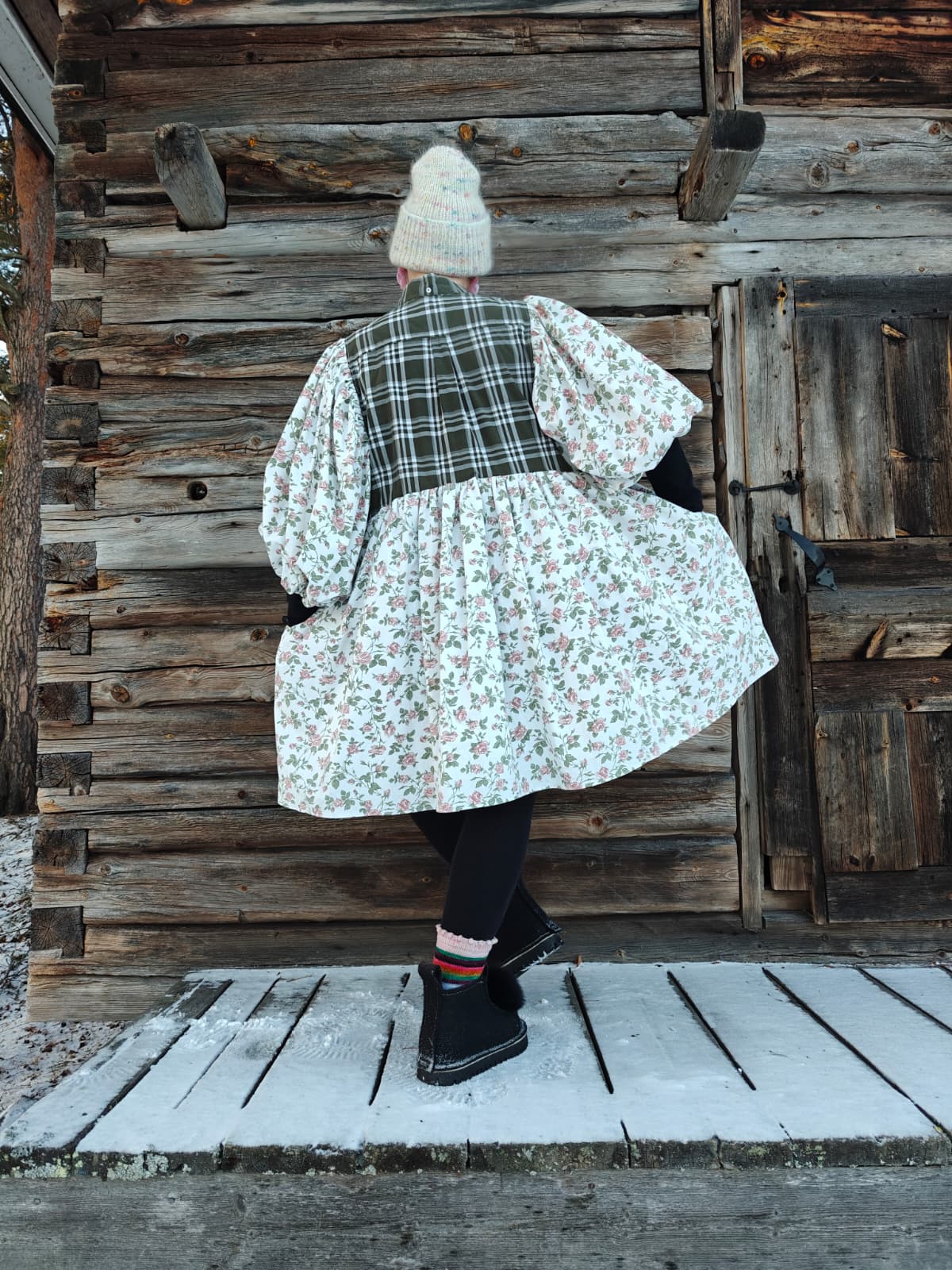 She He Dress Oikea Ruusu