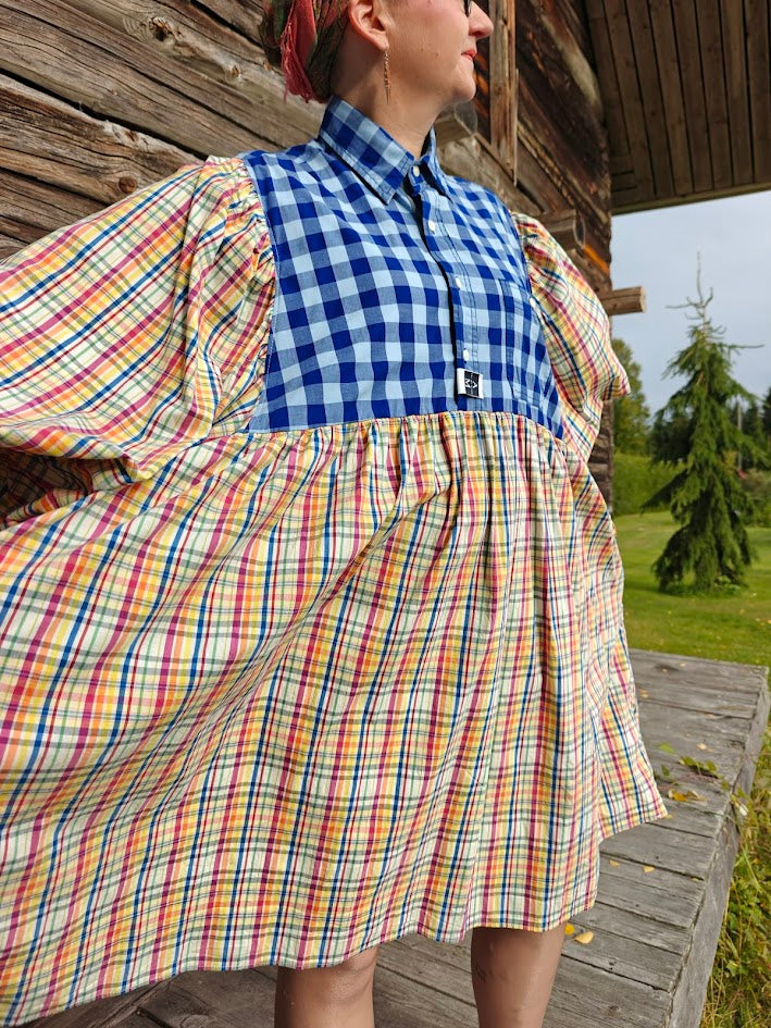 She He Dress