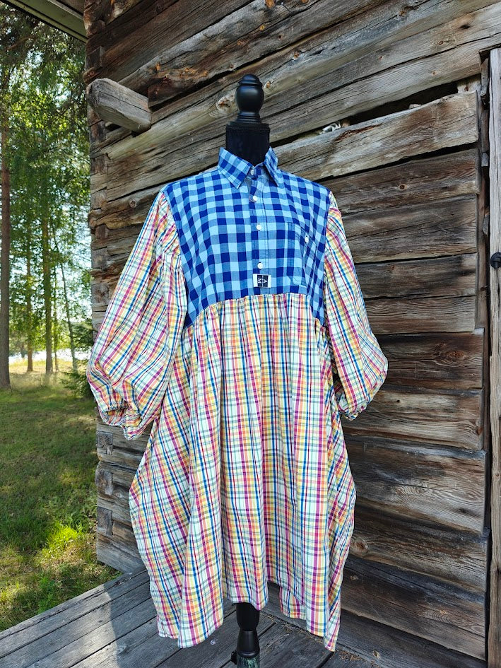She He Dress