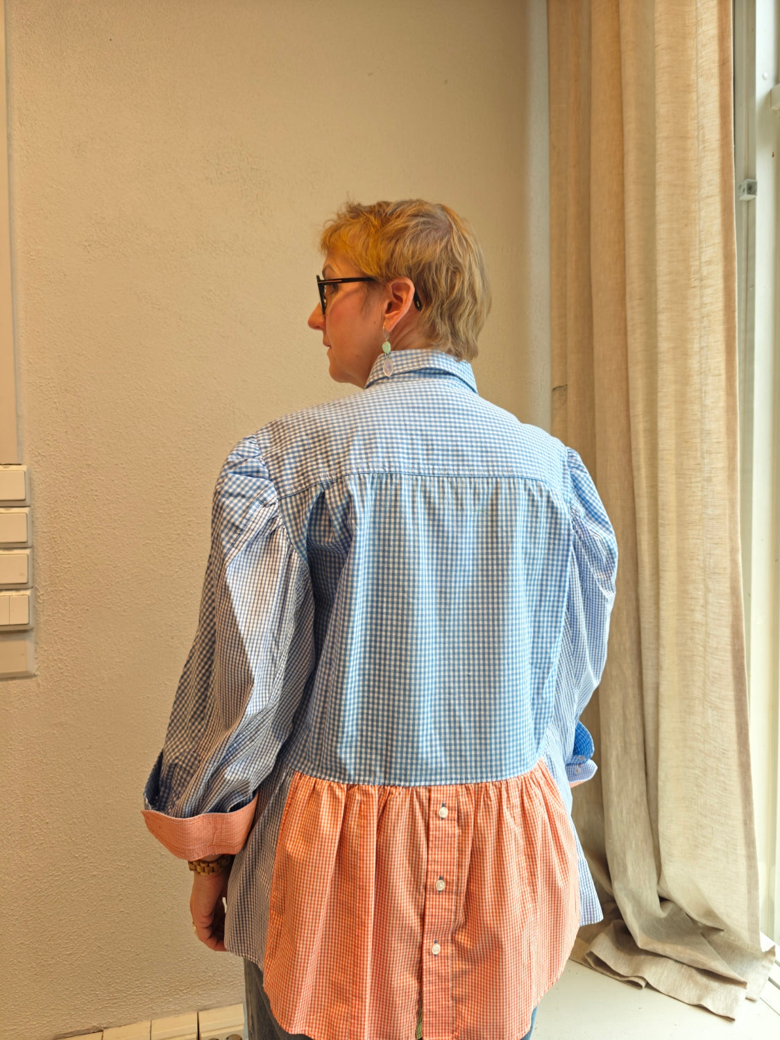 Twin Shirt Sinisen ja oranssin ruutujen taikaa