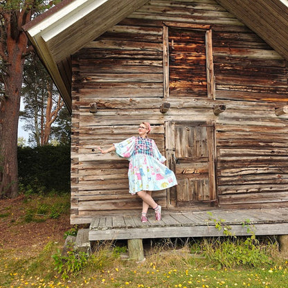 She He Dress