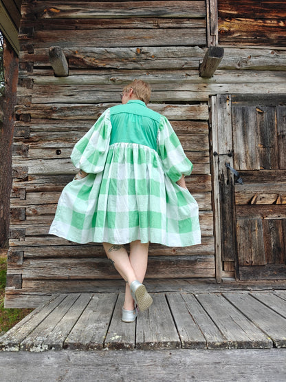 She He Dress ohan tää omppu