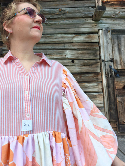 She He Dress Onko tää koralli kukka