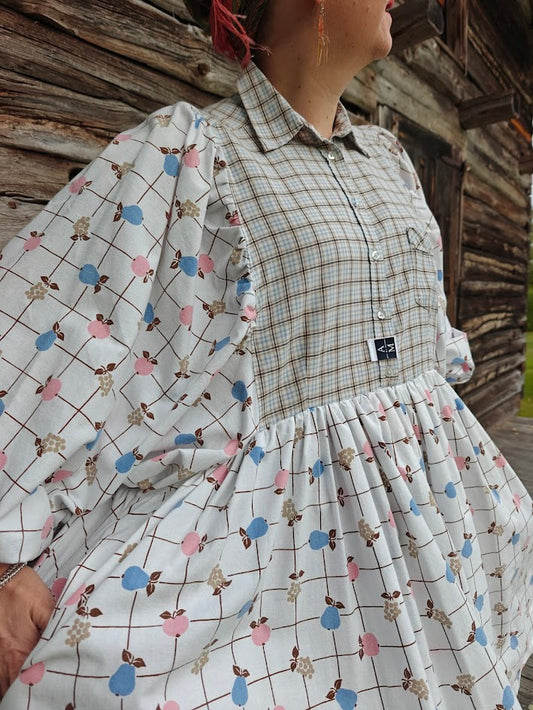 She He Dress