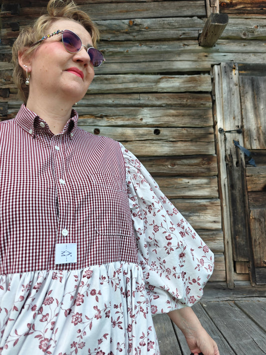 She He Dress rehti ruutu ja söpö kukka